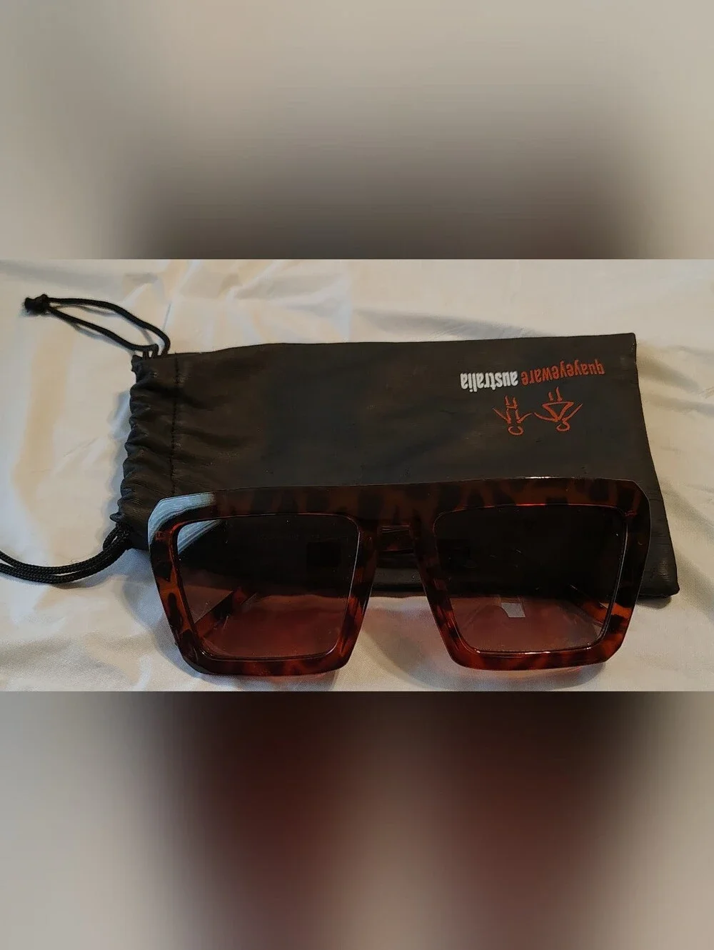 Quay Australia Tortoiseshell Orange & Brown 1366 Lense Cat 3 Sunglasses